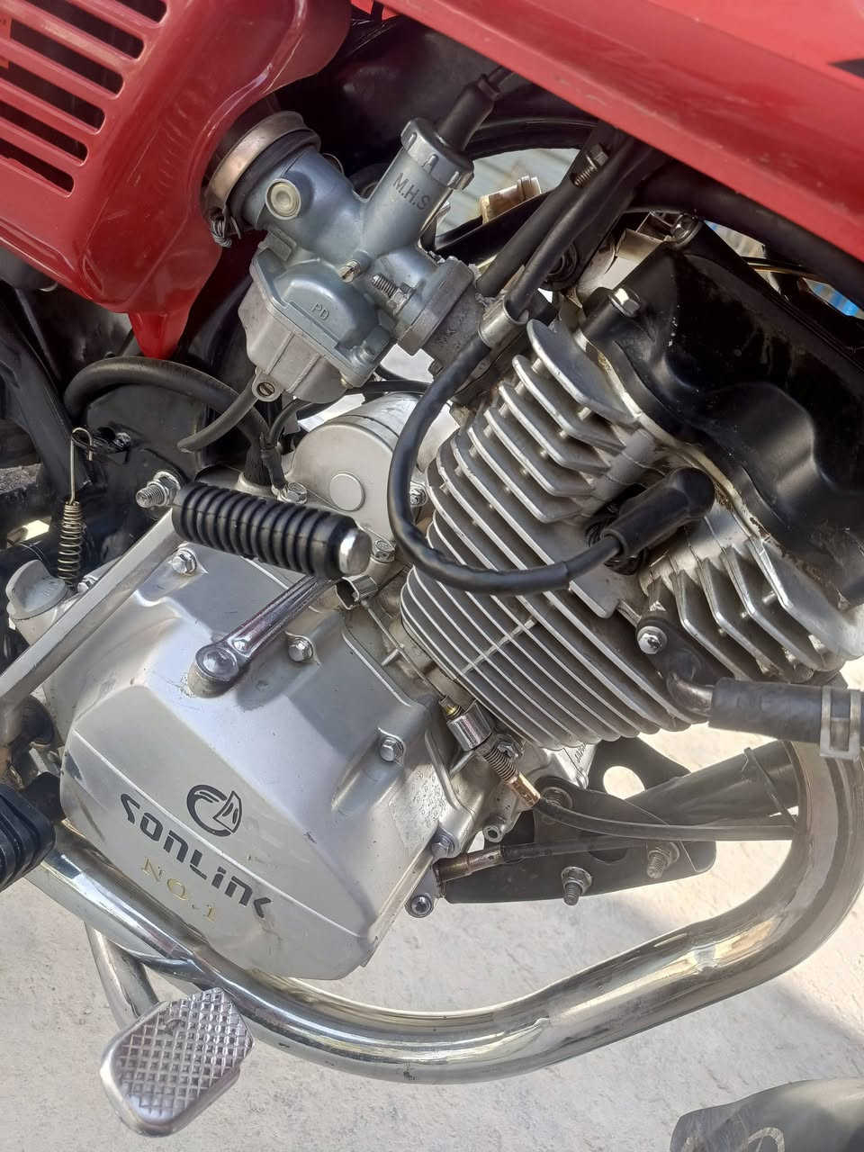 بسم الله الرحمن الرحيم اقره المنشور قبل لاتدخل رجأاً❤👍🏻
سلام عليكم ايراني موديل 2022 نوع سيفاني 5كير شلعه ومعدل تشك الكاع ترايك وين ميعجبك مكينه كفاله تايرات جدد جوبلس كهربائيات شغاله لايت عالي ناصي زنون اشاير يمنه يسره وره وكدام هورن يدات بانزين رياضي فقط تانكي البانزين بي خسفه شويه ممبين اصلن سعرها 650الف وبيها مجال سبب البيع محتاج فلوس مكانها الدراجه بغداد بجسر ديالى الجديد نقطه داله رستميه


**إذا كنت صاحب هذا الإعلان وتريد حذفه لأي سبب، رجاءا أرسل رسالة إلى الدعم الفني**