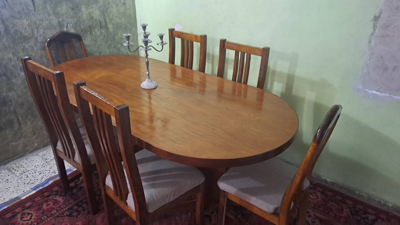 ميز طعام ٦ كراسي خشب صنوبر 
ميز طعام ٦ كراسي خشب صنوبر نظيف جدا جدا


**إذا كنت صاحب هذا الإعلان وتريد حذفه لأي سبب، رجاءا أرسل رسالة إلى الدعم الفني**