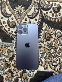 آيفون 13pro max   السعر :450الف وبي مجال شي بسيط   مثل متشوفون كدامكم ...