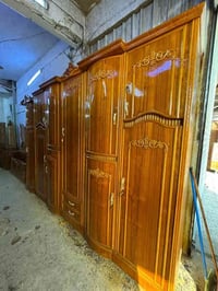 غرفة خمسة ابواب مدور نفخ مستخدمة نظيفة جداً  الكنتور  الخارج صاج طبيعي...