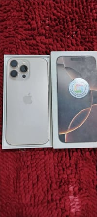 آيفون ١٦ برو ماكس • ٢٥٦ • بطارية ٩٧