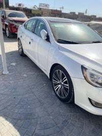 كيا كادنزه مديل 11 بسمنه  بيها جاملغ بس  تخم تاير حداديه صدر خلفي امام...