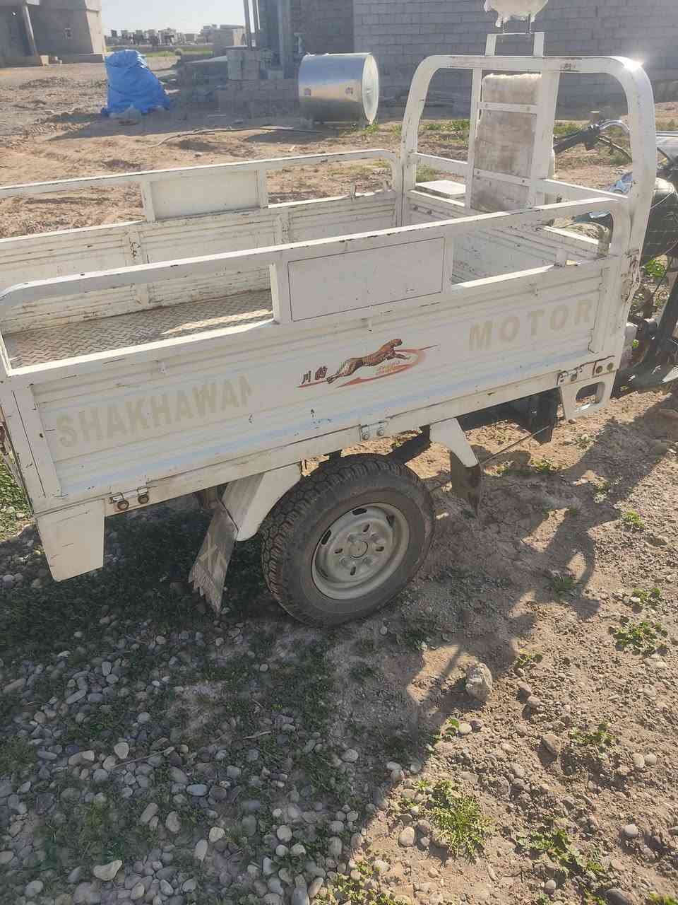 السلام عليكم عندي ستوته البيع فحل عالي محرك جديد كهربائيات كله شرط ركبه شرط تواير جديد ***********السعر 1300وبيه مجال شي قليل
