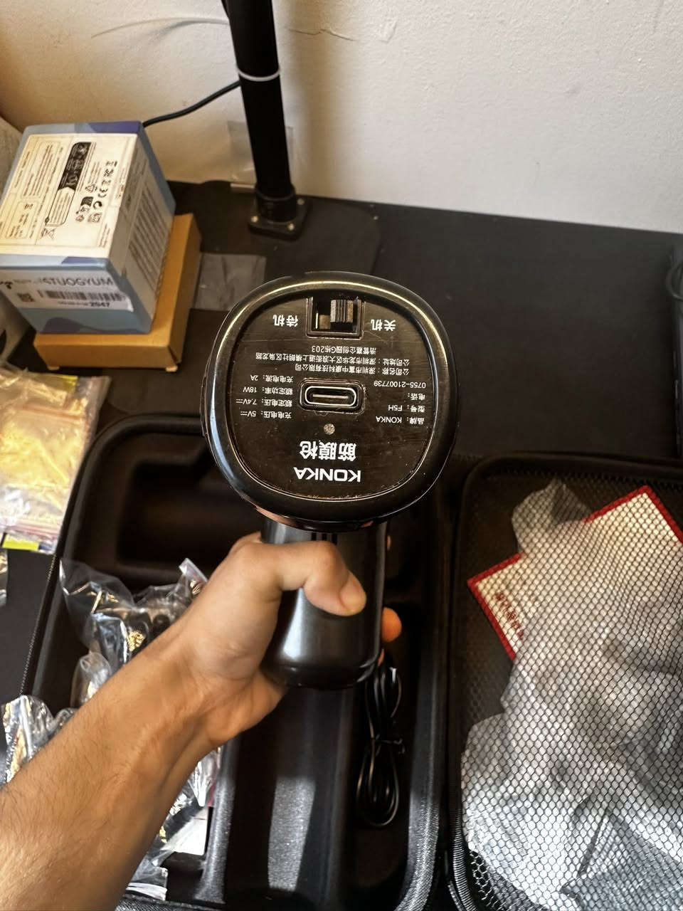 دلاكة ماركة KONKA 

لمس 
شحن تايب سي 

السعر 25 الف


**إذا كنت صاحب هذا الإعلان وتريد حذفه لأي سبب، رجاءا أرسل رسالة إلى الدعم الفني**