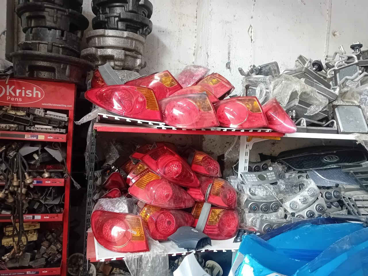 السلام عليكم غراض النترا تفصيخ اصلي العنوان بغداد البياع الحي الصناعي للاتصال***********
