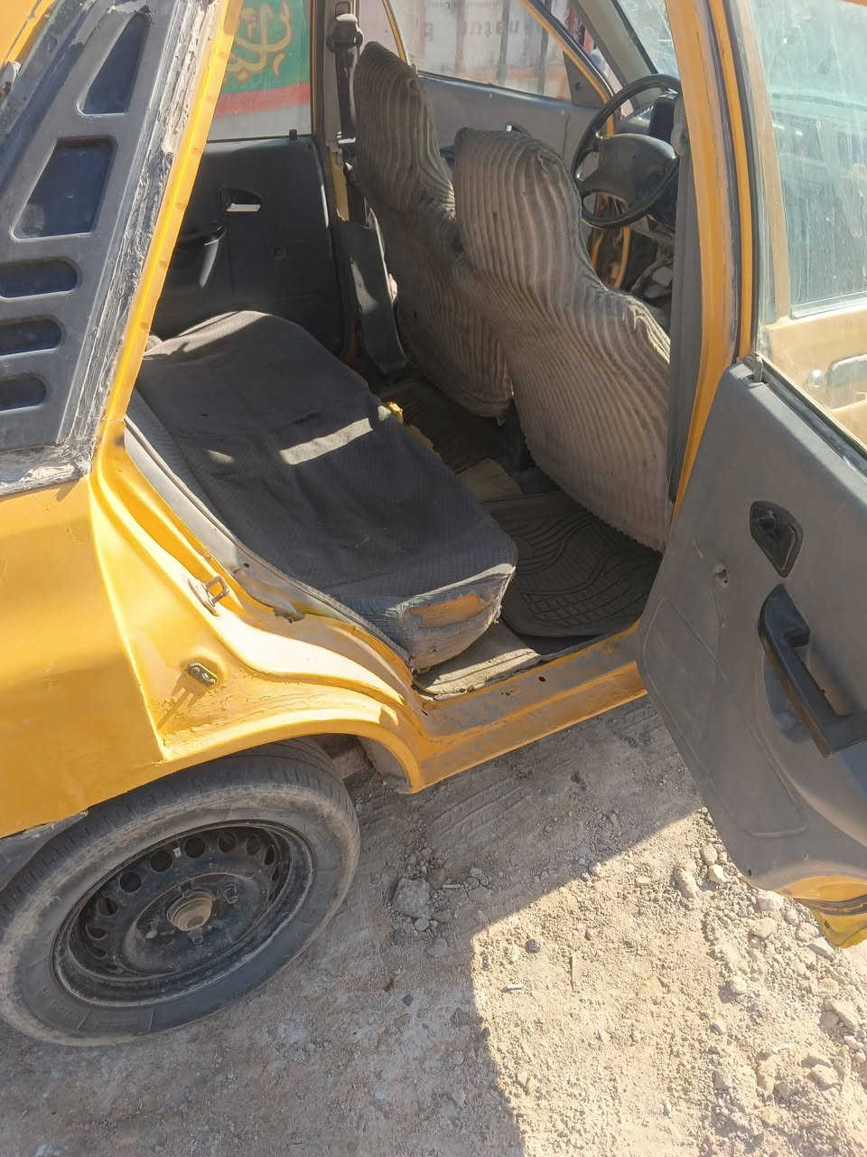 سايبه للبيع مديل 10 مكاني نجف سعره 10ورقات وبيه مجال كيره بس الثاني ميجي مرك خيط بخار كهربائيات شغاله جام يصعد وينزل حداديه نص عمر وهاذه رقمي ***********
