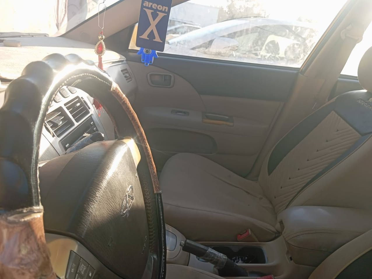 سيارة شيري اي5 للبيع بأسمي مكفولة تريد مداور او وكالة للاستفسار اكثر الاتصال على الرقم ***********
