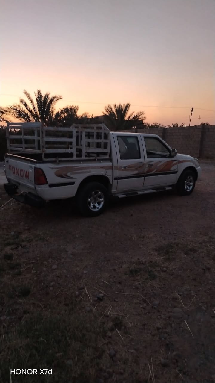السلام عليكم سياره كنو ٢٠٠٩ كير محرك شرط  صدر كهربائيات حلوه ونضيفه منفيس س ٢٧ العلم سمره*********** المحجل موياها
