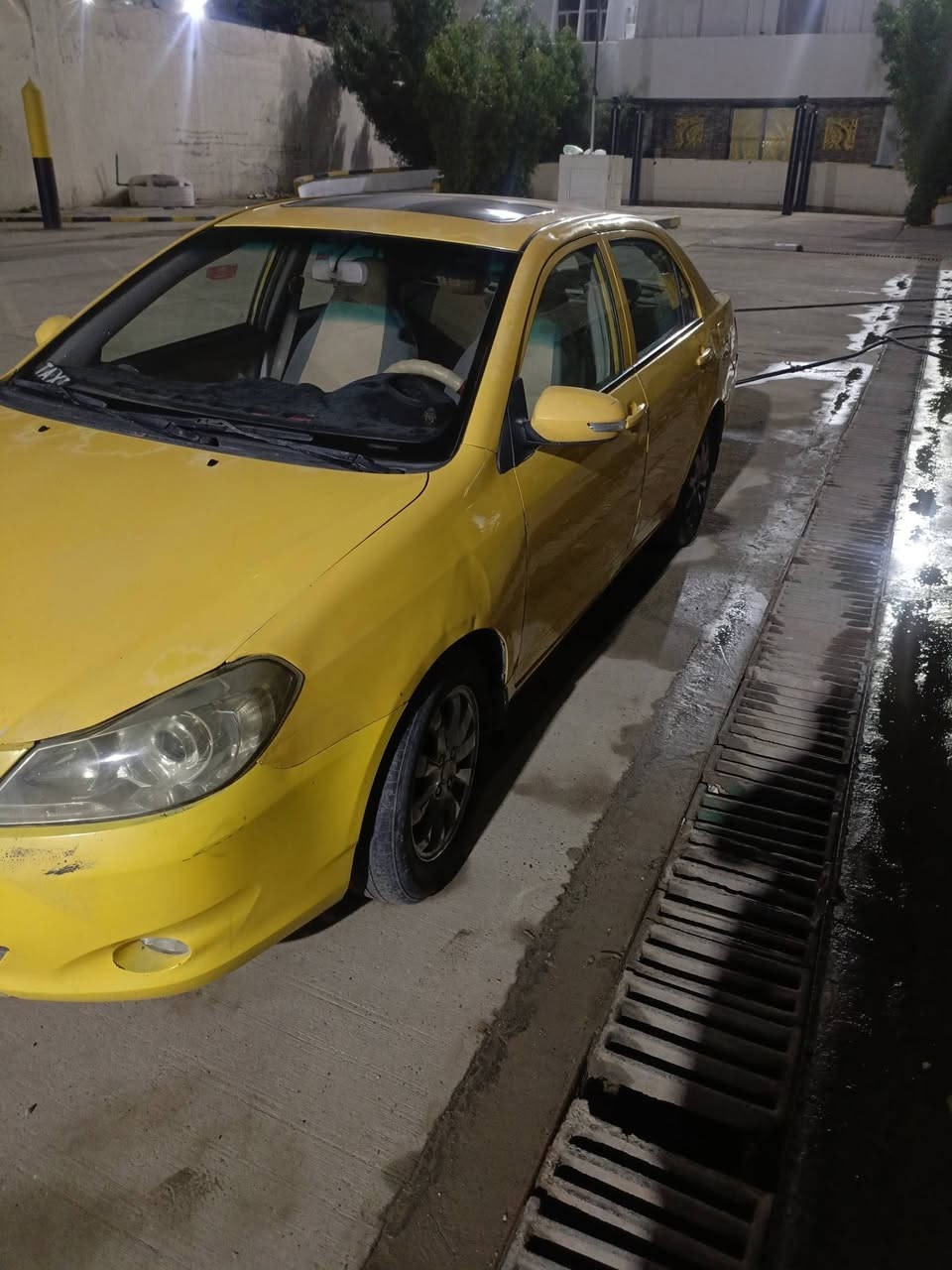 سلام عليكم بي واي دي G3 موديل 2014
كير ومحرك كورله جديد قبل شهر مبدلهن مبدل جاملغ ايسر 
سعر 57 ورقه وبيهه مجال حق لجيه رقم تلفون ***********
