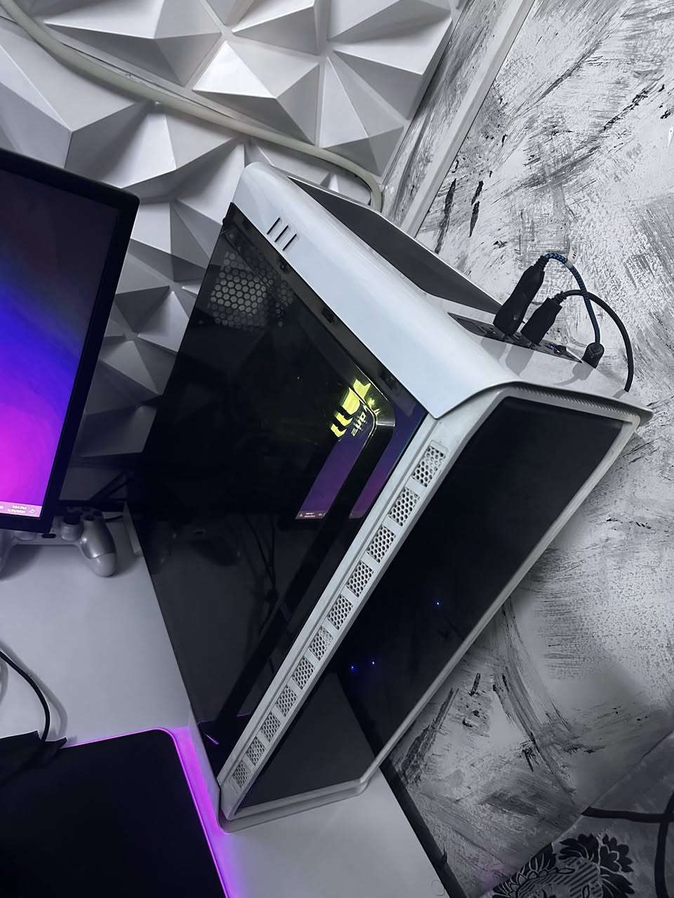 السلام عليكم pc للبيع 

 Gtx 1060 6GB zotac

Amd Rayzen 5 2400.g   3.60Ghz

16GB ddr4 

B350M-K

Pus550 deep cool
السعر ٣٥٠ وبيها مجال بسيط 
بدون هارد فقط شد هارد وشغل ماكو لعبه ممشغلها عليها كلشي تشغل
بغداد ***********

