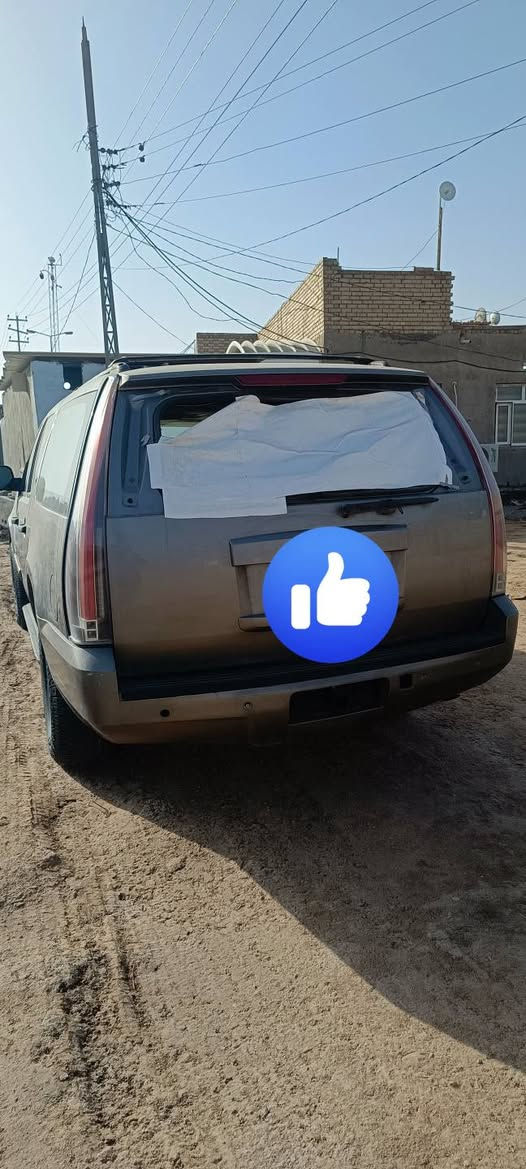 تاهو طويل 2009 ادوات  مكفوله من الكص نقص جامه خلفيه كزوز يحتاج لحيم مكسور مكينه تحتاج ادامه بخاخات بلكات سعرها 45 فقل ***********
