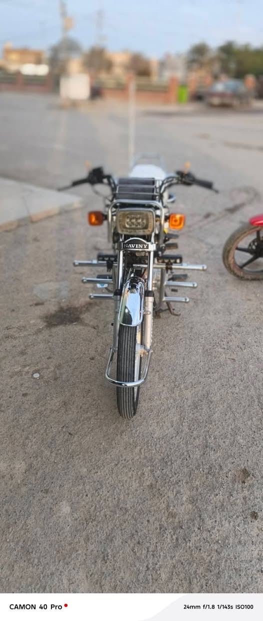 السلام عليكم
ماطور سيفان نضيف ومرتب ما يعوزه شي شعندك مراوس نزل موديل 2021 تخم تاير كلشي بي شغال للمراوس فقط


**إذا كنت صاحب هذا الإعلان وتريد حذفه لأي سبب، رجاءا أرسل رسالة إلى الدعم الفني**