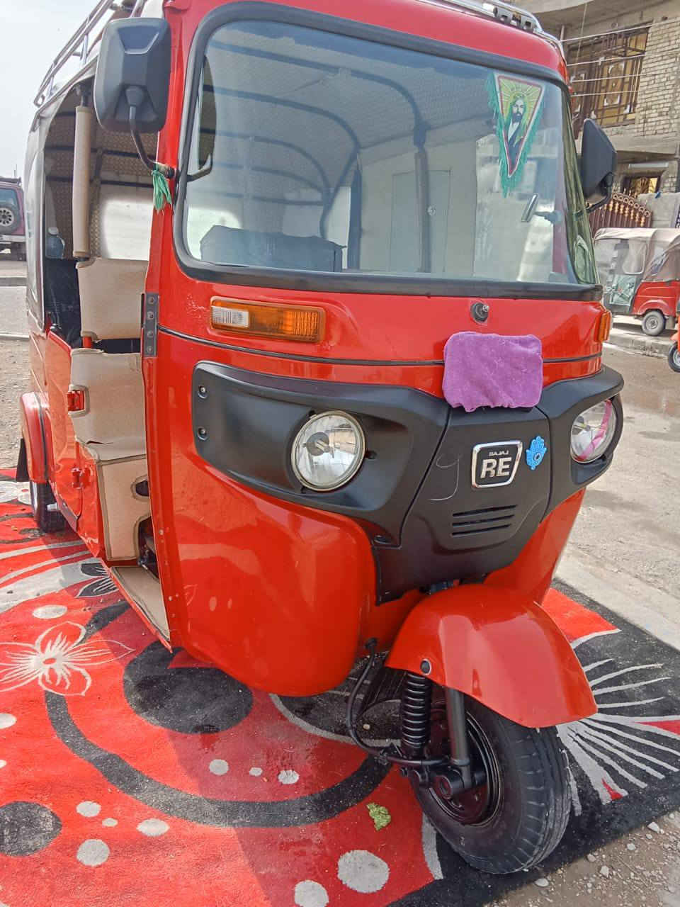 السلام عليكم تكتك للبيع موديل ٢٢ رقم سنويه بغداد كفاله عامه كشر ومحرك رقم الهاتف ***********مكلف بنشر
