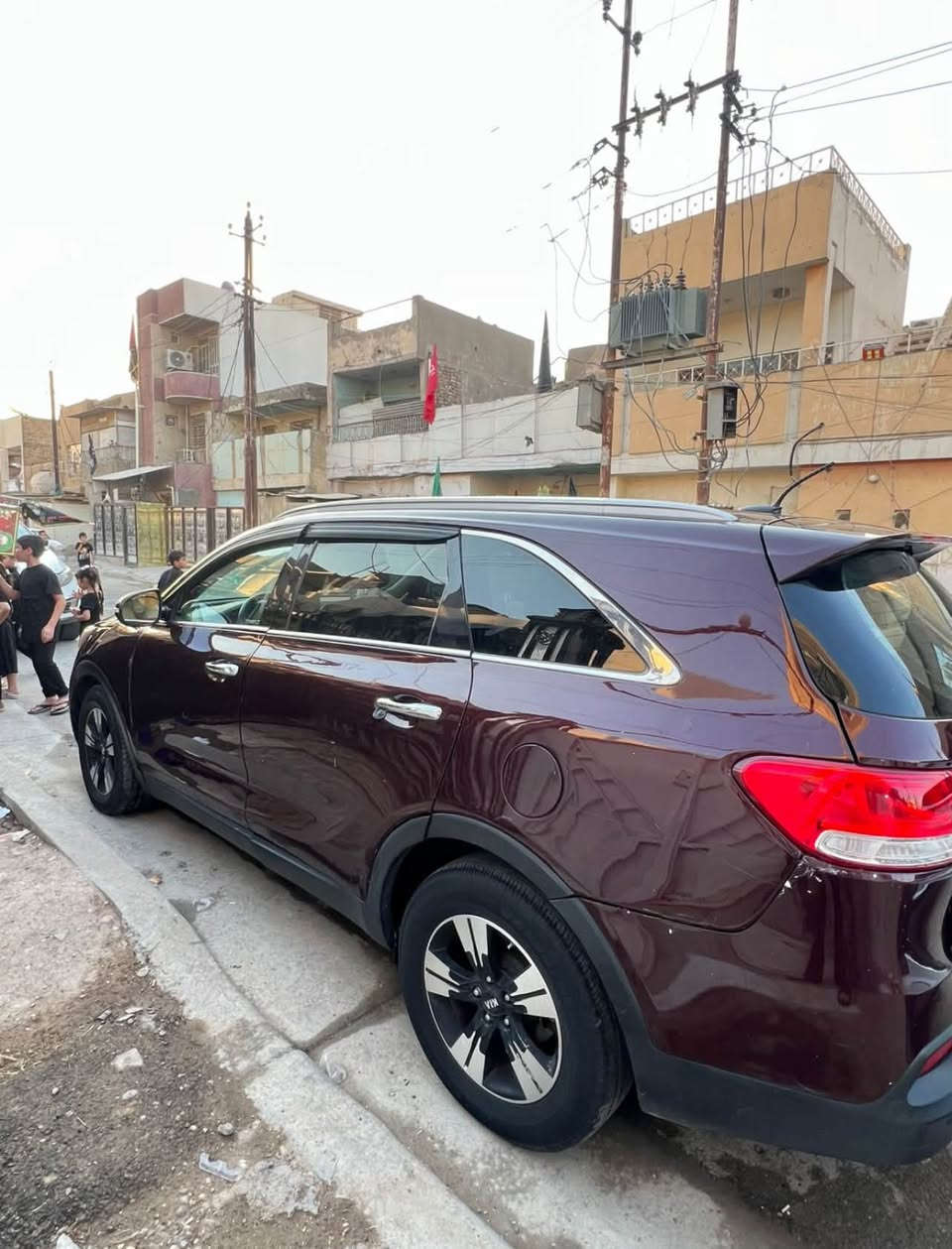 • سيــارة سورنتو وارد امريكي موديل 2018   باسمي
• محرك 6 سلندر  3500 
 
•  7 راكب  ماشية 116 
•الرقم انكليزي جديد بغداد 
• كشنات جلد ..كهربائي

• تـكييف ممتاز  

نظام سرعات متعدد ( ايكو . سبورت . نورمال )
وبعد بيها مواصفاتها معروفة 

السيارة بيها ضرر من الخارج مصبوغة حزام وتكمه ..وبعض الشخوط البسيطة ..مثل ماموضح في الصور 

150$ بيها مجال للطيبين 

للاستفسار الاتصال على الرقم 

***********

مكاني بغداد الامين
