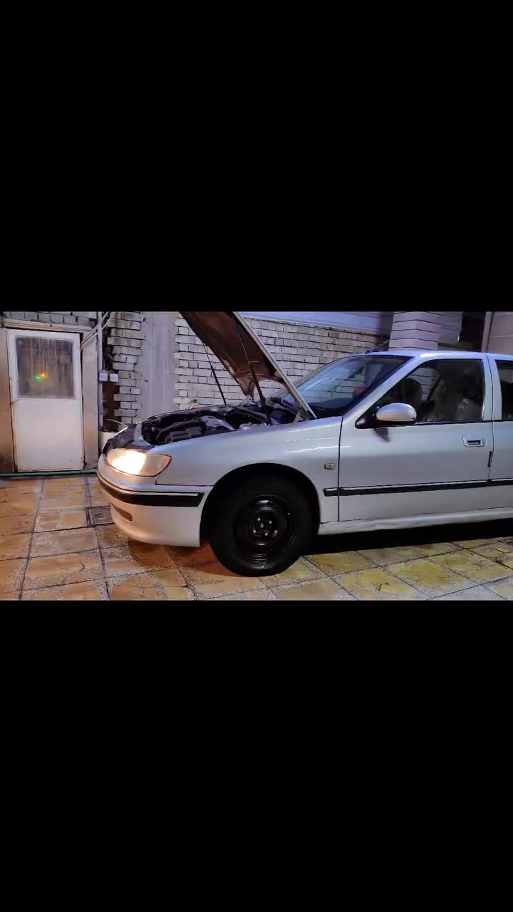 اللهم صلي على محمد وآل محمد
للبيع بيجو فرنسي 406 بلاد على وضع الشركه سياره حلوه كير عادي  كله بحاله جيده 
مكينه كير صدر كلج تبريد والسياره مثل ماواضحه بلفديوه وطخته هم موضحه بلفديو  دواخل جدد شركه السياره جاهز ه من كلشي 
 السعر خاص 
للاستفسار ***********
