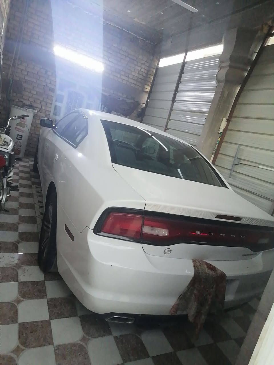 جارجرمديل11ضربته جاملغ وبنيدفقط سياره جاهزه من كلشي مكينه وكيروتبريدوتخم تاير وتبريدشغال كل نقص مابيهه سياره جديده مامشتغله خط ماشيه 250حقيقي رقم بصره مشروع وطني سنويه لل27مكاني سوك الشيوخ شراي يتصل ***********سعره ب137
