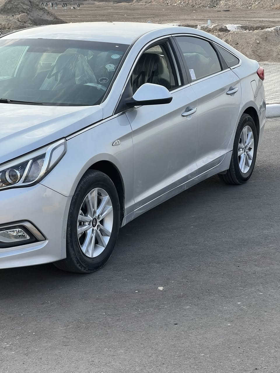 السلام عليكم من رخصت اللدمن المحترم
سوناته موديل 2017اصل باليبل 

كصه جنطه 

شغل درجه اولى مال كسره وعطش 

تخم تاير 

غرفه جلد 

ويل كروم 

شاشه اصل مال كوريه 

سياره خط واحد غاز غاز غاز 

رقم وسنويه وهزه شغل درجه اولى 

مري شفط

باتري جديد 

تدفئه وتبريد وي السويج

محرك 2000دوش 

سياره كسر فلين كلش حلوه ومرتبه صفاح موس 

مكاني بصره 

السعر المطلوب 63وبيه مجال 

خابرني وتدلل ع التعاليق ماجاوب 

الشراي بخدمته والمو شراي لايتعبني 

***********
