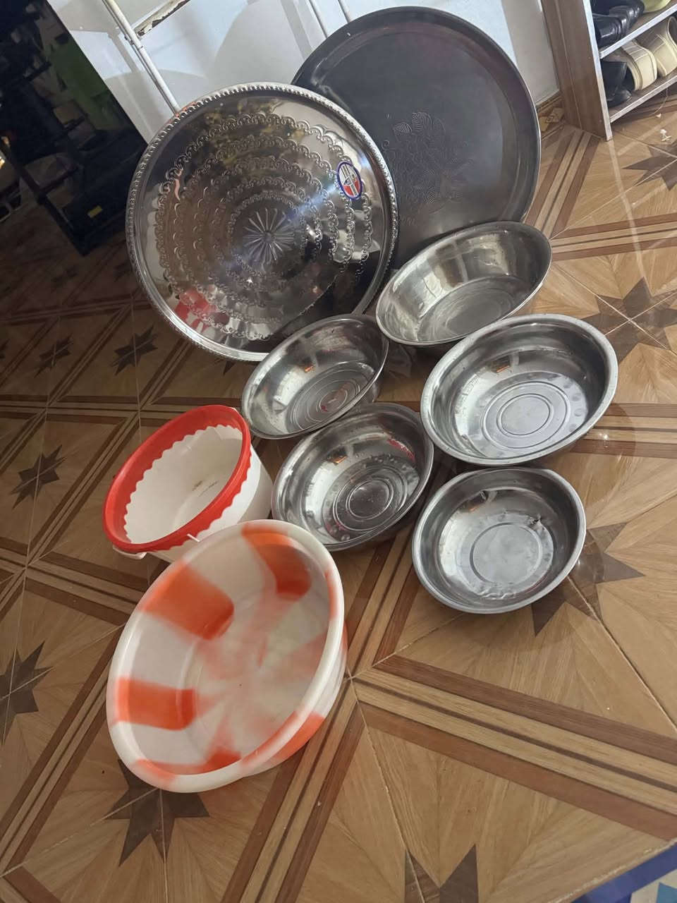 نجاين ستيل ثقيل غير مستخدمات قياس 60 عدد 4
صواني قياس متر عدد2
نجاين نايلون قياس 60 عدد2
يفيدن للمواكب وتوزيع محرم
كلهم جدد غير مستخدمات 
سعرهن شلع 50 الف


**إذا كنت صاحب هذا الإعلان وتريد حذفه لأي سبب، رجاءا أرسل رسالة إلى الدعم الفني**