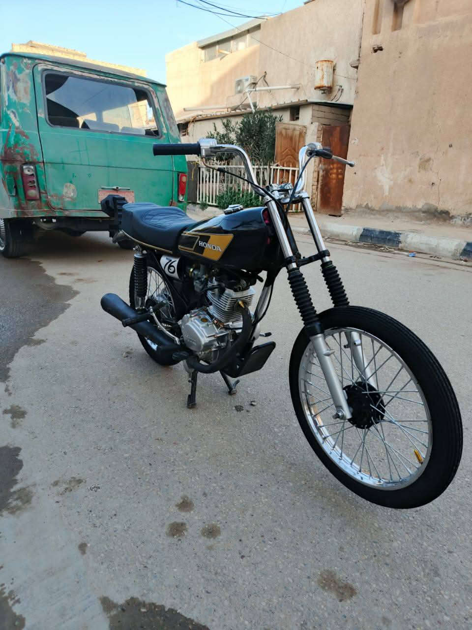 السلام عليكم دراجه   محرك سيجي  تعمير 26 دراجه نضيف السعر خاص بمناسبه  الشراي بيه وخير ويددلل والوتي  يسمع وشي ما يعجبه الرقم***********
