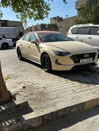 سوناتا ٢٠٢٣ • تكسي دبي • لون كريمي