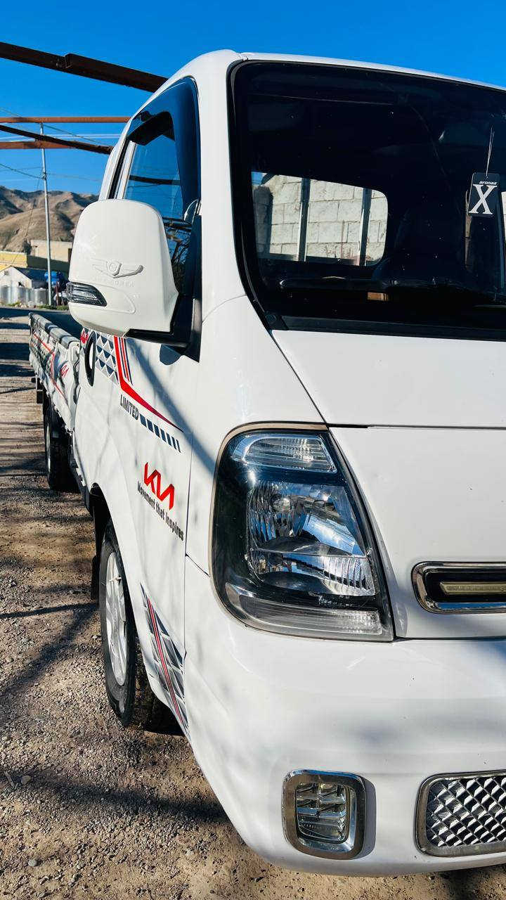 السلام عليكم وين اليدور جديد ونضيف كيه للبيع موديل 22 رقم صلاح الدين سنويه وهزه ورقم جديد شرط التحويل السياره عل وضع الشركه كلها كير ومحرك وشاصي تايرات وصدر جدد كلها بل شرط  شاشه بل دشبول لوايت زنزن السياره حلوه حيل مكان السياره قريه المسحگ السعر 145 وبيها مجال الشراي يتصل ***********
