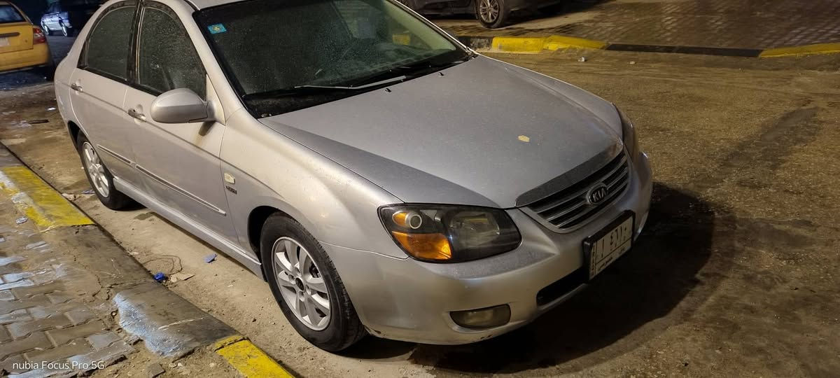 سلام عليكم سيراتو ٢٠٠٧ اللون سلڤر رقم بابل مكينه كير تبريد حدادية تخم تاير بصورة جيده جداً جوملغ امامي تبديل جهة السايق + الهلالات الخلفية فقط مكان السيارة كربلاء حي الحر قرب فلكة فلافل سعد السعر ٨٠ مع مجال بسيط غير متواجد على الفيس
***********
***********
