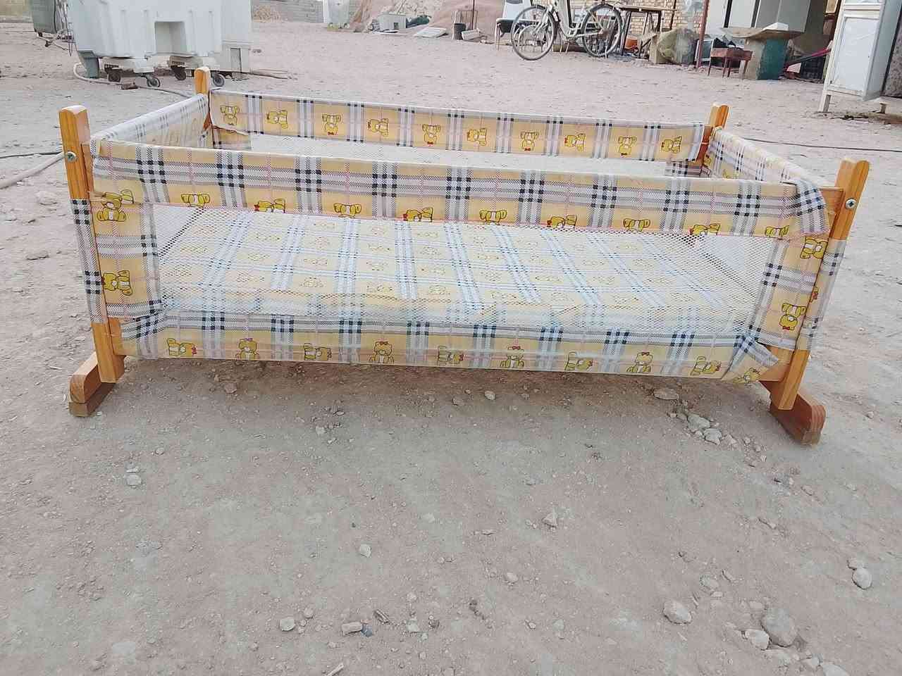 لبيع كابسة صاج عل غاز. وكاروك خشب  ***********
