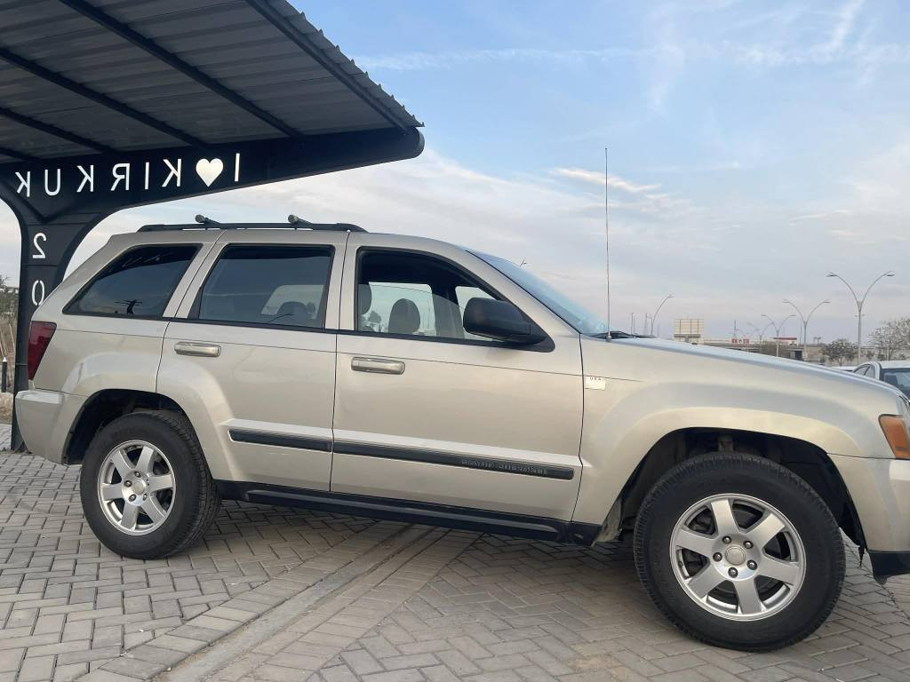 جيب لاريدؤ موديل2008ده بل اكسل دوو با رجه بؤياخ گير مكينه اكسل به شه رت تايه و تاقم بيش به شه رت هه تازه يه هه مووي ته قه و ره قه ي نيه به شه رت جركه ي تيا نيه ساردي نيه قه بو قؤبي نيه سه نه وي تازه يه به ناوي خؤمه وه يه ده فتر بنزيني هه يه
***********
*********** كركوك, العراق
