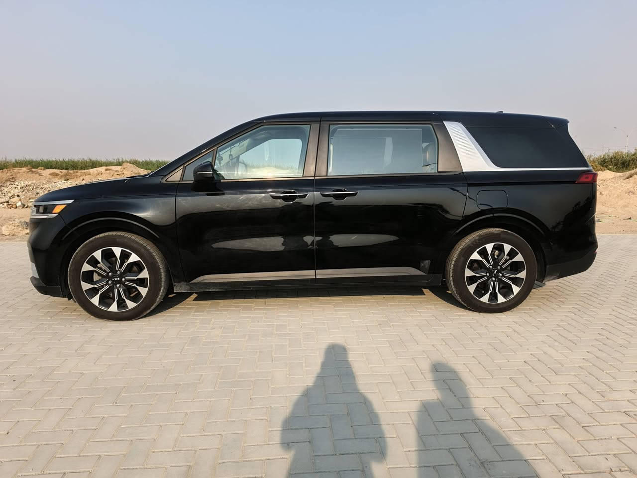 السلام عليكم عندي سيارة كيا كرنفال المديل 2022 السعر 258 دولار وبيها مجال *********** الشراي يتصل
