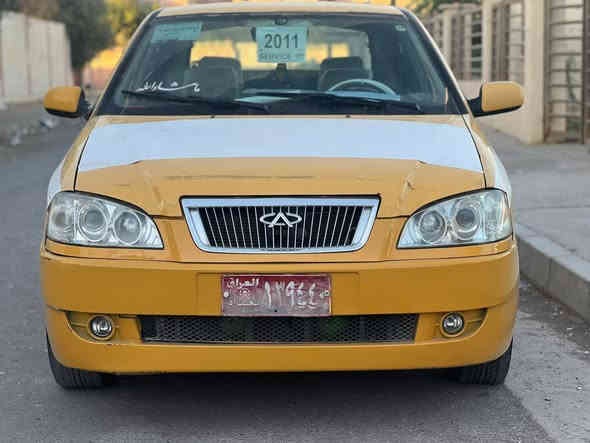 السلام عليكم 
كوين 2011 رقم بغداد صدامي شرعيها بالموصل شرط التحويل والوكالة هيئه 400 ألف على المشتري سنويه ساقطه سنه 2023 مكينه اصل ما محور بيها اثر صرف وكير شرط ضررها جاملغ الكدام فقط بدون دواخل شواصي شرط بيها كم مكان خياس شاشه ايباد وجامات كهرب تبريد البوري مالته مكسور يحتاجله لحيم تدفئه نار كهربائيات كامله مكمله السعر 17وبيها مجال للتواصل على الخاص او *********** مكانها موصل حي سومر
