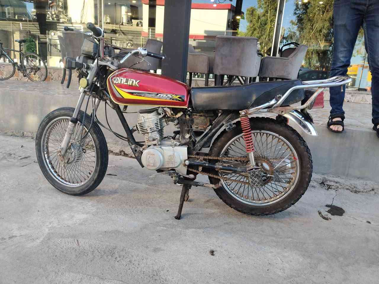 للبيع 📍
تايكر 19 

معمر مره وحده 

نضافه كدام العين 

وايرمنيه كامله عازيو باتري فقط

سعر 300 وبي مجال شي قليل 

*********** واتس اب
