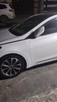 سياره ازيره ٢٠١٣ صبغ جاملغ فقط سياره خليجي واحد ع واحد سعر ١٢٠ رقم ٠٧٧...