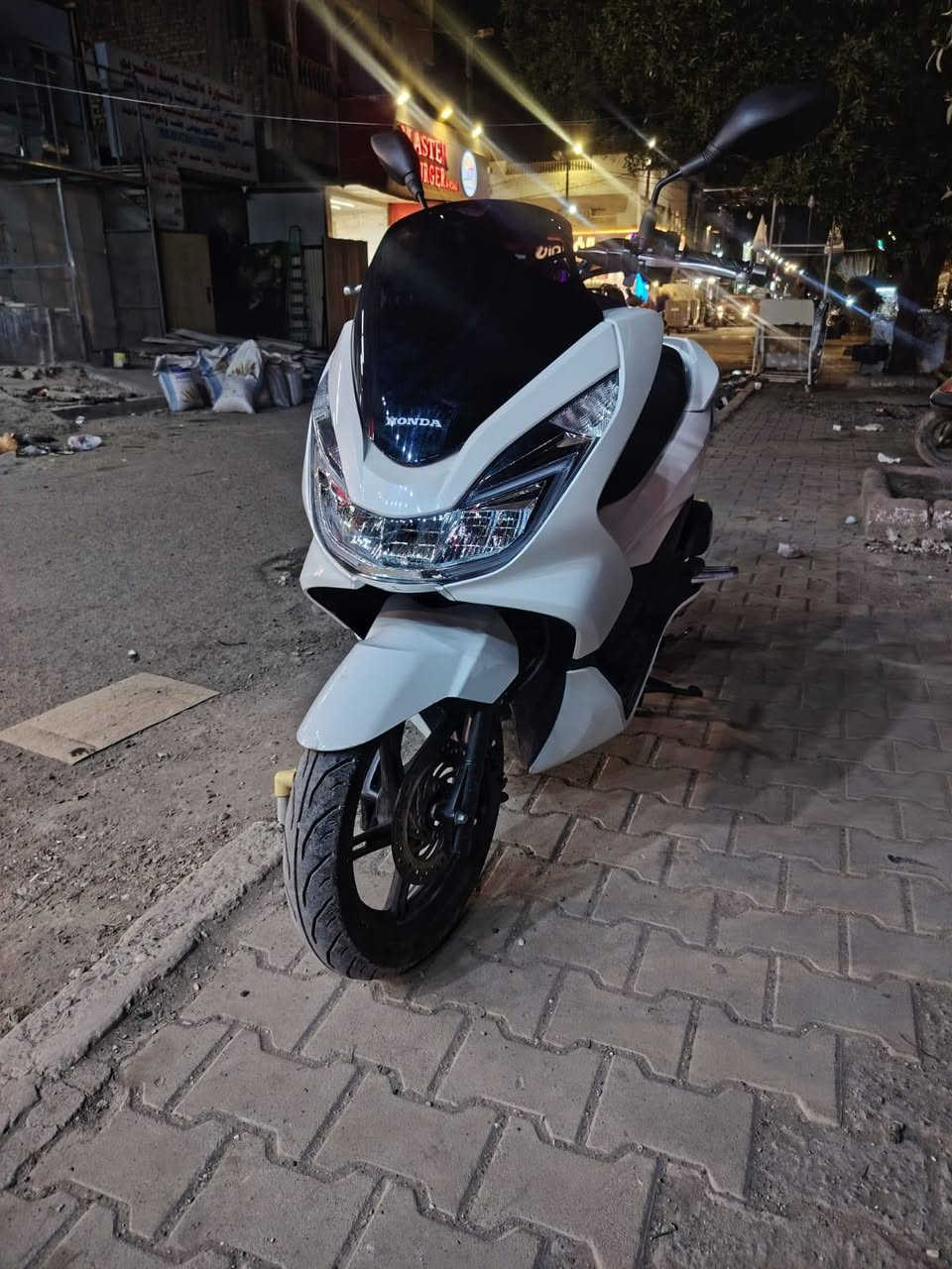 السلام عليكم للبيع بيسي اكس جيل الثاني مكفولة دراجة كلهة بلادية ومكينة150 ما مفتوحة  دراجة نضيفة جدا السعر مليونين 150 العنوان/الغزالية ***********
