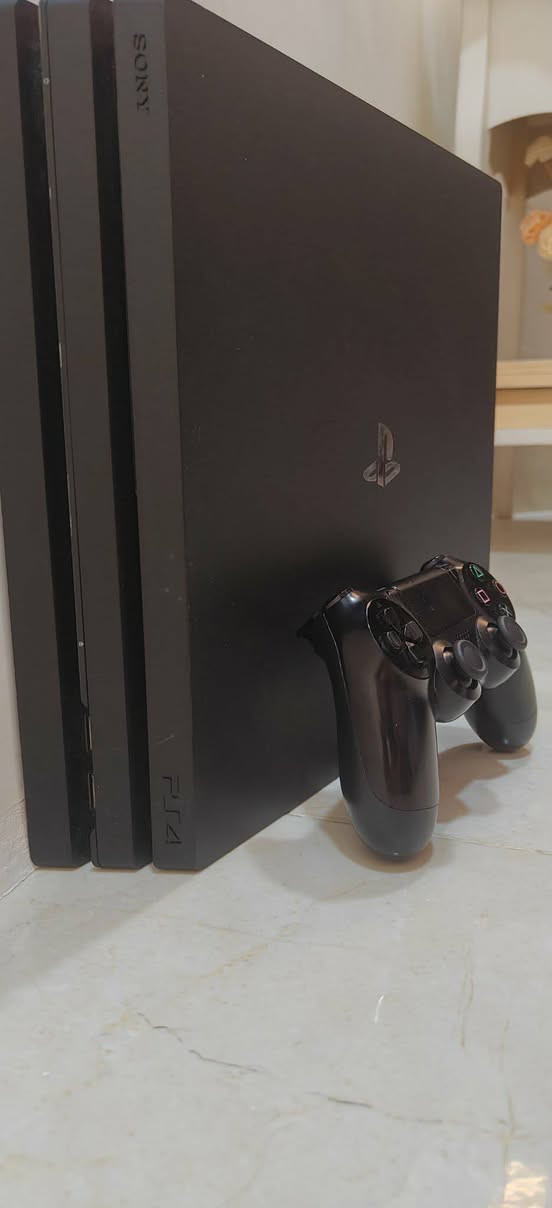 🛑 للبيع PS4 Pro 1TB 🛑
الجهاز أونلاين، مستعمل قليل جدا اخو الجديد و بحالة ممتازة جدًا (100%)، نظيف وشغال بدون أي مشاكل، ومعه يد أصلية.

🎮 يوجد حساب بلس أساسي يخلص اشتراك 1/12، بالإضافة إلى ألعاب:

• Red Dead Redemption 2
• Minecraft
• Terraria
• Rust Console Edition
• Gang Beasts

✅ سعة 1TB
✅ يد أصلية
✅ويا ملحقات كاملة 

💰 السعر: 360 ألف وبي مجال

📩 للمهتمين التواصل خاص أو على الرقم:
***********
