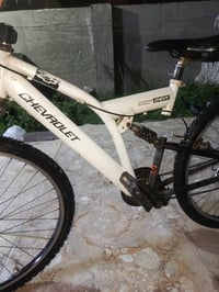 عندي بايسكل للبيع البايسكل نضيف امريكي مابي اي نقص فقط ستاند ب3الاف سع...