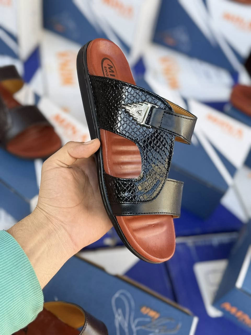 جمله فقط🔒
 شحاطه رجالي  علبه  طبيه 
القياسات 46 -41 
 سعر الكارتون 12 زوج 54 الف 

سعر القطعه 4 ونص
 
الحجز  0784440610 

العنوان  بغداد الرصافي.  مقابل كراج الرصافي


**إذا كنت صاحب هذا الإعلان وتريد حذفه لأي سبب، رجاءا أرسل رسالة إلى الدعم الفني**