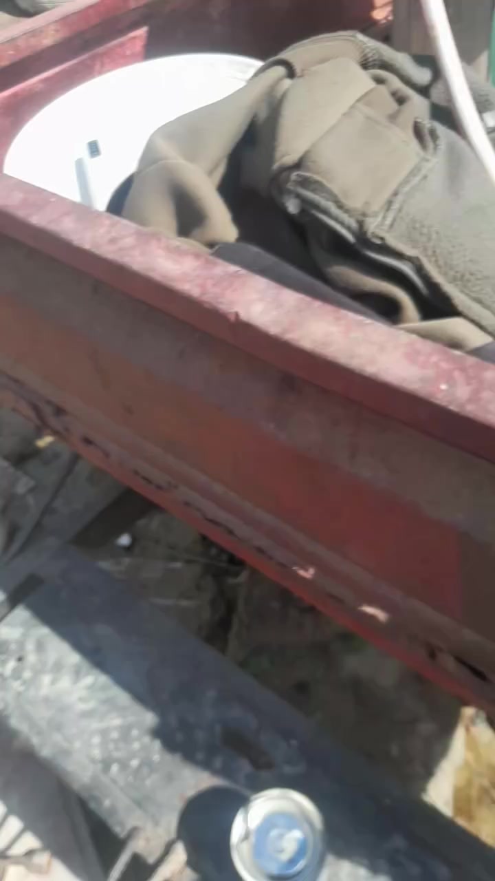 السلام عليكم 
ستوتات عدد اثنين ابيع كوم حديد تعبانات بس المحركات مكفولات ابيع هل موجود السعر اثنينهن اب600وبيهن مجال رجاءا مو شراي اعبر المنشور كلشي موجود بل سوك ملاحظة ابيع كوم حديد لحد ايكول اشبيهن ***********اتصل او وتساب
