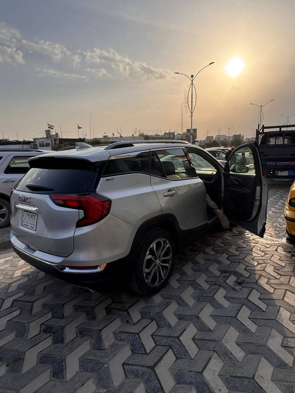 السلام عليكم
جسمي تيران للبيع فقط
موديل 2020
سيارة تبديل قطعه وحدة فقط
جاملغ ايمن الباقي كفالة
السيارة بأسمي
ماشية 92 الف
مواصفات الأمريكي معروفه
شاشة وكامرة
حساسات خلفية وامامية
رادارات مثبت سرعة وتحديد مسار
بصمة جام أوتو
كشن كهربائي
وبعد هواي مواصفات
مكاني ذي قار
رقمي ***********
السعر ١٥٣ وبيه مجال
