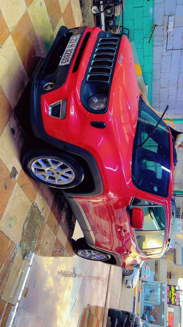 جيب رينيجيد (Jeep Renegade) موديل 2021 ماشية 53 قابل للزيادة. السيارة من فئة الـ SUV المدمجة والصغيرة، وتأتي بالمواصفات الفنية والتقنية نظام المساعدة على البقاء في المسار والتحذير عند مغادرته.نظام مراقبة النقاط العمياء.كاميرا خلفية لمساعدة السائق أثناء الركن.نظام التحذير من التصادم الأمامي والاستشعار بالركاب.محرك 2.4 لتر (Tigershark) بأربع أسطوانات:القوة: 180 حصان.عزم الدوران: 232 نيوتن متر.محرك 1.3 لتر تيربو بأربع أسطوانات:القوة: 177 حصان.عزم الدوران: 285 نيوتن متر.ناقل الحركة: أوتوماتيكي بـ 9 سرعات لجميع الفئات.نظام الدفع: تتوفر بنظام دفع أمامي (FWD) أو دفع رباعي (4x4) مخصص نظام المساعدة على البقاء في المسار والتحذير عند مغادرته.نظام مراقبة النقاط العمياء.كاميرا خلفية لمساعدة السائق أثناء الركن.نظام التحذير من التصادم الأمامي والاستشعار بالركاب.
الاستفسار.:***********

