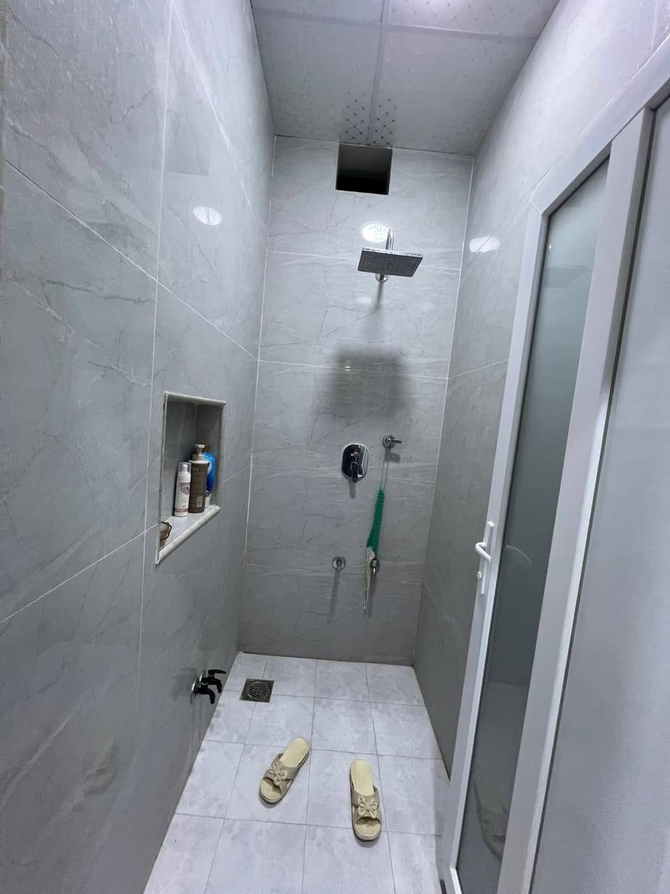 مكتب عقارات احمد الركابي 
✅بيت طابقين للبيع✅

العنوان// زيناويه قرب دائره جنسيه

مساحه 100م
🟩
ط الاول // غرفه صاله إستقبال مطبخ صحيات طارمه

🟦ط ثاني // غرفه صاله

نوع البناء// طابوك كونكريت مسلح سطح اشتايگر بناء حديث

#ملاحضه// بيت مع الاثاث للبيع

#ملاحضه_ادخل ع رابط تلي بيه انواع عروض بيوت وشقق و مجمعات السكنيه بيع وشراء كافه العقارات
https://t.me/ah24455

⚠️

للاستفسار الاتصال على الرقم *********** واتساب احمد الركابي
