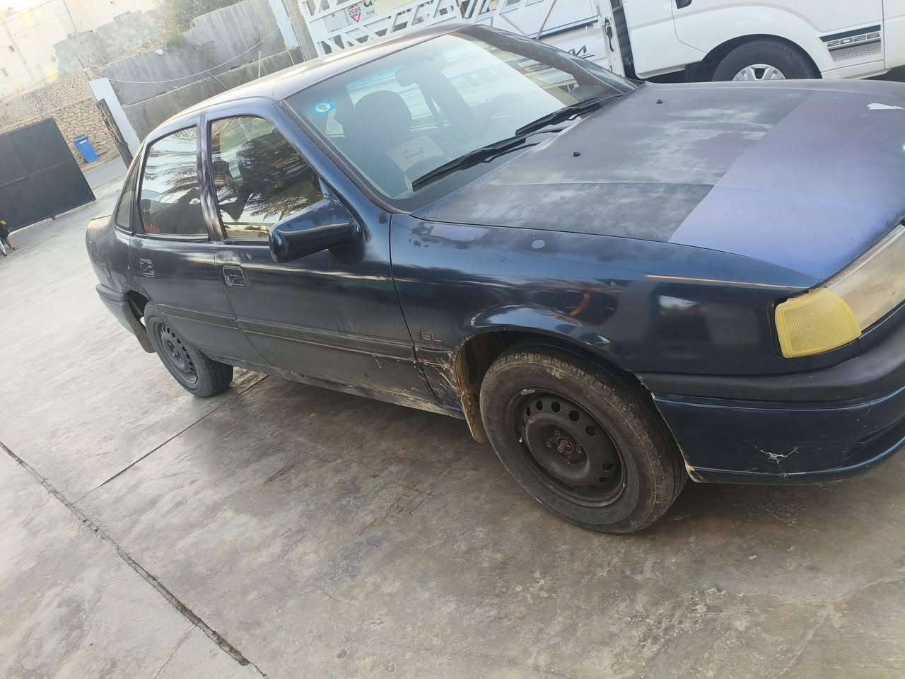 سلام عليكم للبيع اوبل فكتره رقم سنوية جديد الانبار قضاء راوه 34وبيها مجال $$$رقم الهاتف /***********
