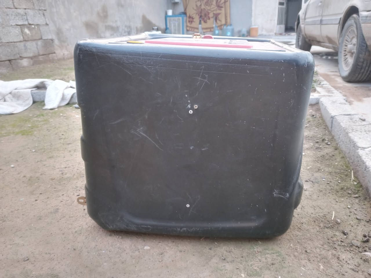 صندوك دلفري نضيف فول للبيع السعر 40 بي مجال مكان فيلق ***********
