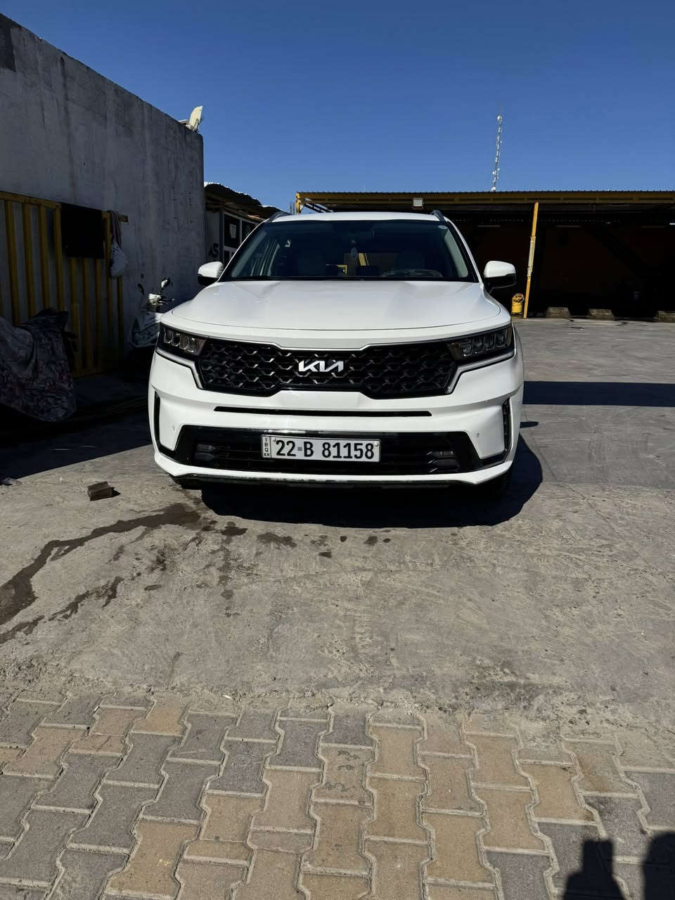 السلام وعليكم للبيع كيا سورنتو
الموديل 2023 

   سياره وارد خليجي 

مواصفات حساسات اماميه حساسات خلفيه

 

شاشه كبيره داخل عسلي لايت 4 عدسات

ويل كب اكروم

سياره 4 سلندر 2500 

ماشيه84

سياره مكفوله وجديده نضافه فول

رقم اربيل تحويل ثاني يوم 

هزه جديده 

رقم جديد

 مكاني الانبار الرمادي / لاتصال ***********

 سعر242 وبي مجال قليل
