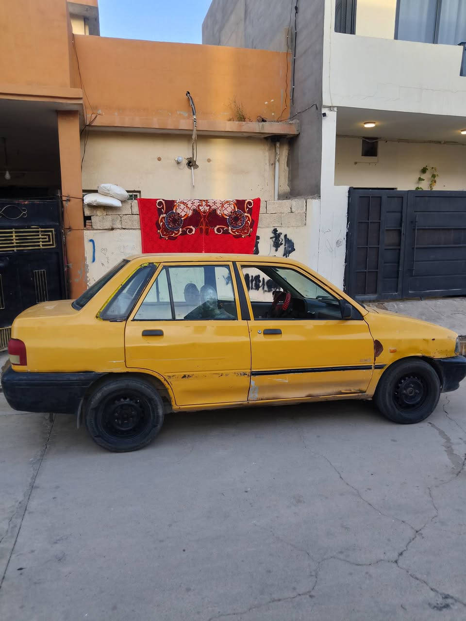السلام عليكم سايبه للبيع موديل 10 جير ومحرك بالشرطه هيا غرامات مصفره سنويه 29 مشروع وطني السعر 18 بيه مجال الرقم الهاف ***********
