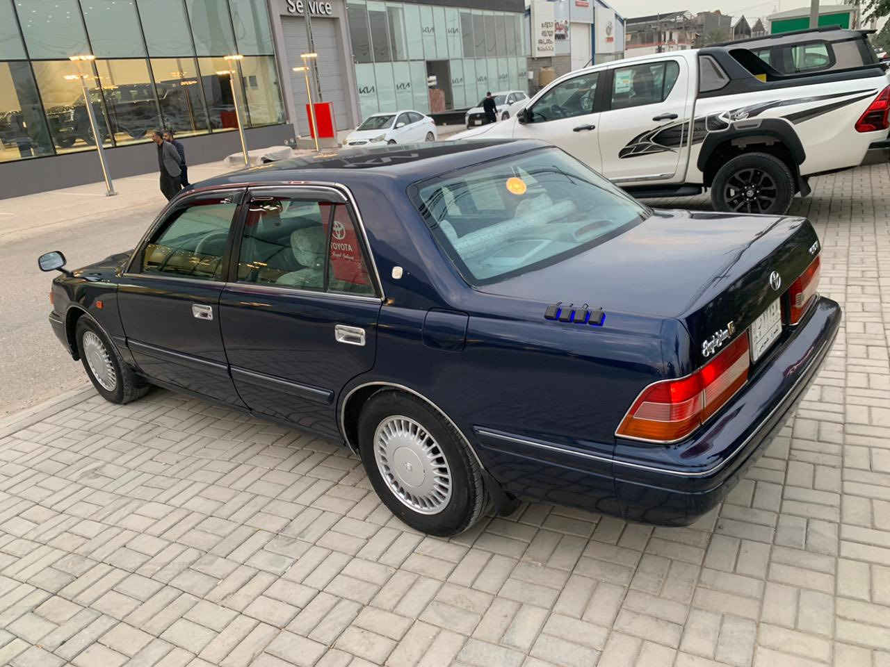 السلام عليكم 
راس الثور للبيع او مراوس حتلو ملكه شاهينه حتلو رقم كركوك حتلو بس مفحوصه عادي 
السياره جاهزه من كلشي رقم بصره ورعي السياره بكربلاء مصبوغه عام جماليه لا ضربه ولا كص السعر 125 وبيه مجال 
وهاذا رقمي بي واتساب ***********
