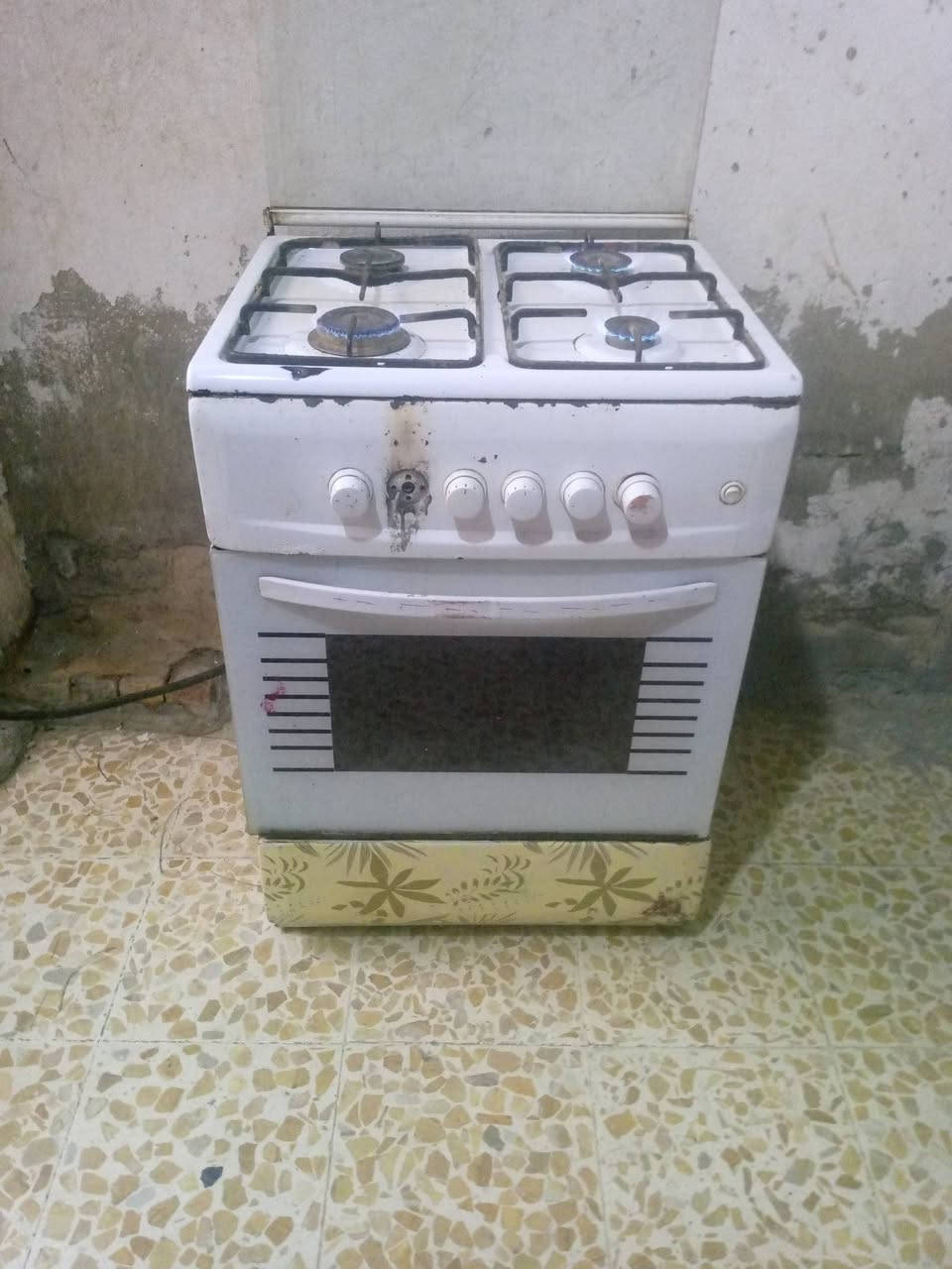طباخ للبيع بس عين وحده مشتغل الباقي كله شغاله السعر٤٠


**إذا كنت صاحب هذا الإعلان وتريد حذفه لأي سبب، رجاءا أرسل رسالة إلى الدعم الفني**