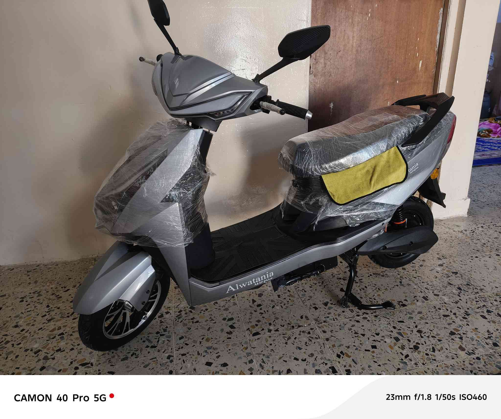 السلام عليكم دراجه شحن
مستعمله قليل 6بطاريات ما مشخوطه شخط 
بي بك يرجع لي ورا(R) 
السعر 700 وا بيها مجال مكان الموصل الجانب الايمن 
***********
