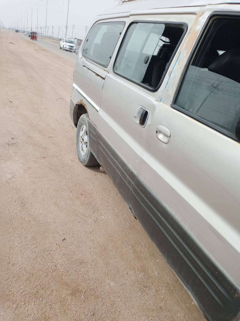 السلام عليكم
ستاركس 2007 المحرك مفتوح گايم گير اوتو غرفتها حلوه كهربائيات كلها شغاله حداده نظيفه راعيها موجود وشرط تحويل او كوم حديد بكيفك رقمها صدامي بصره والسياره موجوده بلبصره قضاء المدينه السعر 23 وبيها مجال . اني مكلف بنشر رقم راعي السياره ***********
