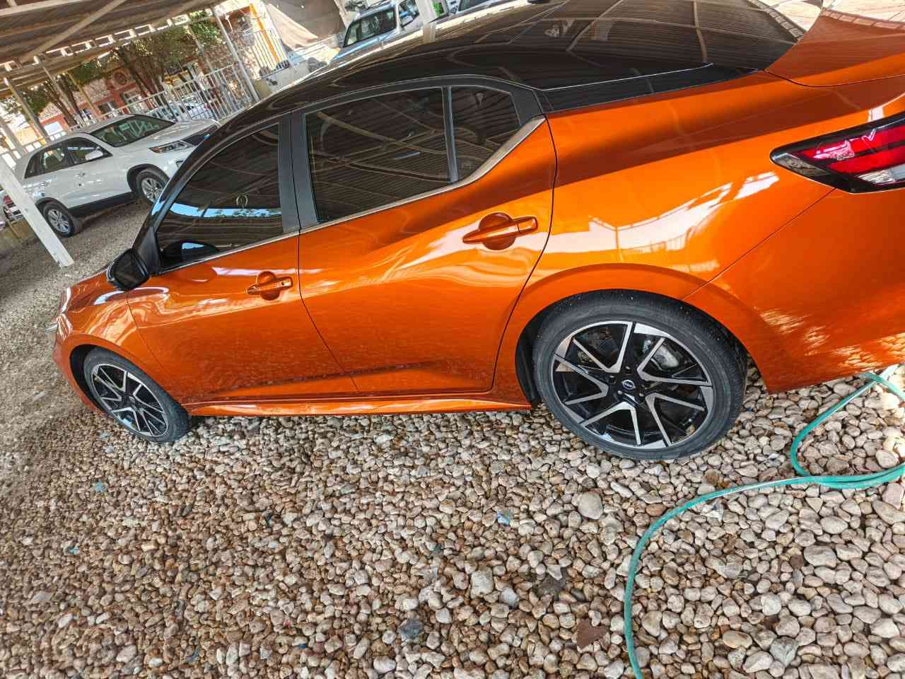 نيسان سنتراSR
فول مواصفات لأخير 
السياره بل حله 
السعر بلاش ١٥٣ للتواصل 
***********
 ***********
عقيل الحلاوي الحلاوي
