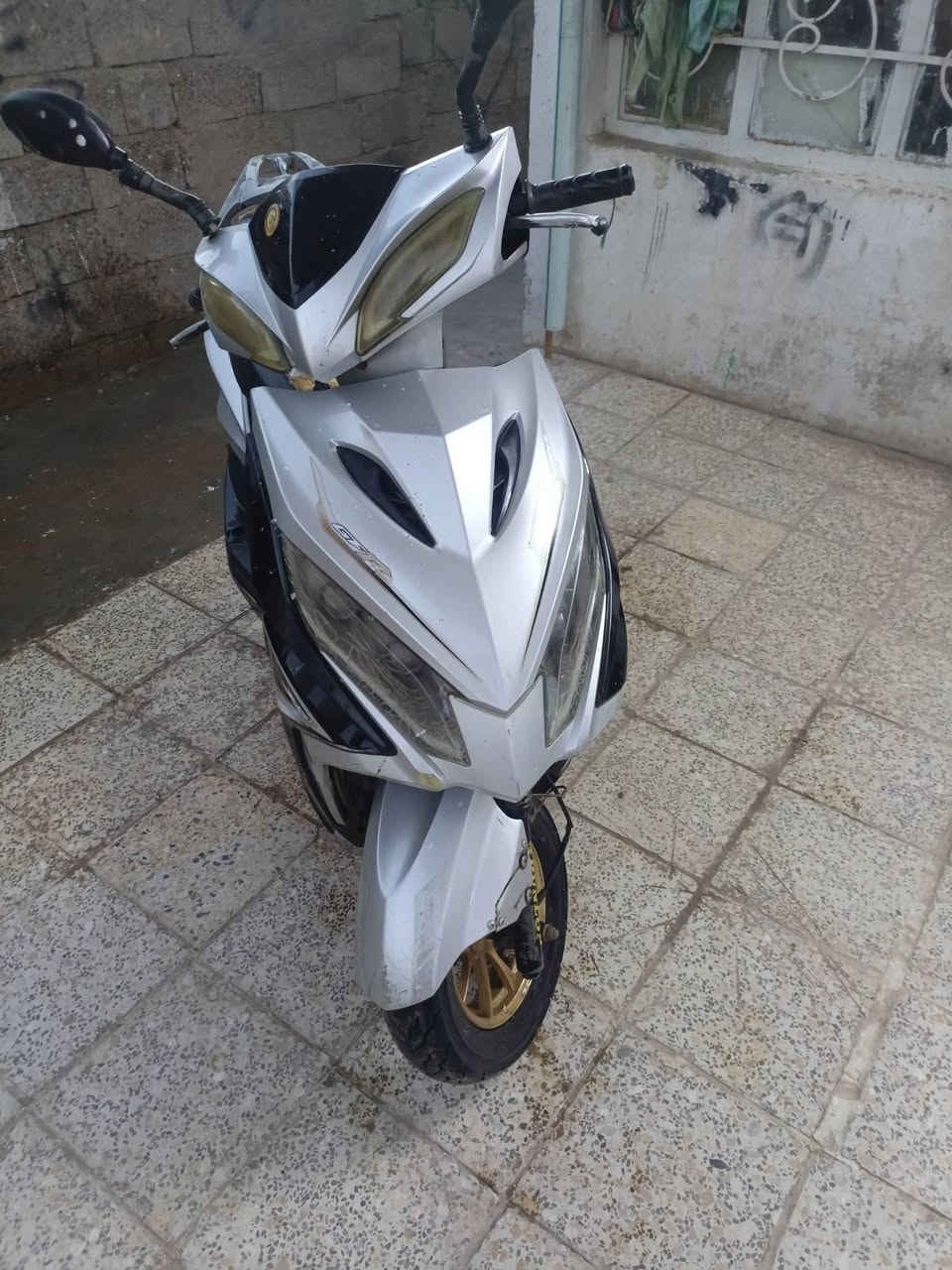 ماطور سكنس جديد شغال كل شيء ما بيه س سعر 150 مكانه ديالى الخالص الشراي يتصل ***********
